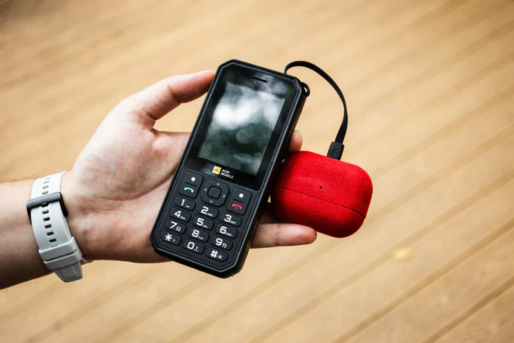 AGM lanza oficialmente el M11, un "Teléfono Power Bank Robusto"